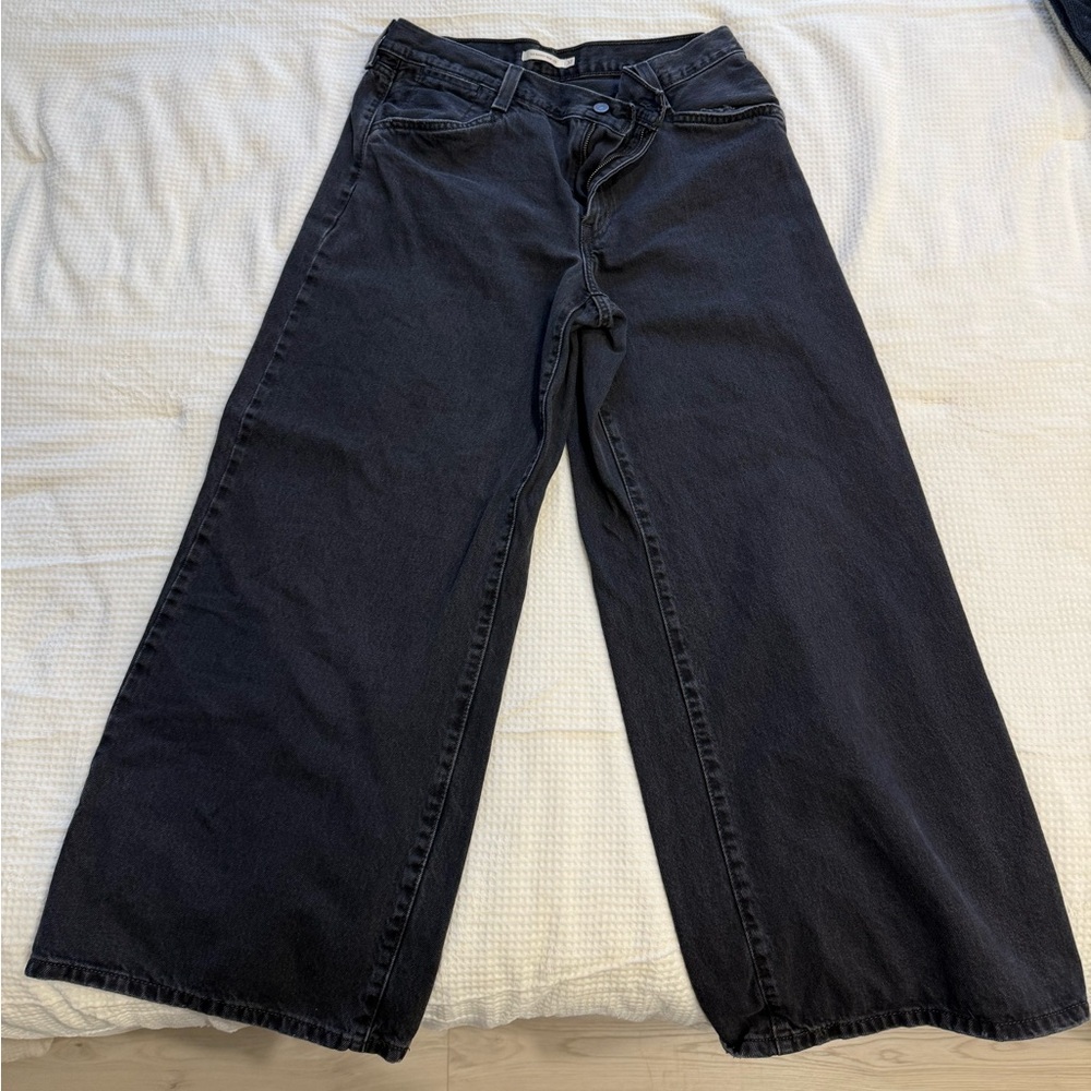 SOLD Levi’s ‘94 Baggy Wide Leg black jeans